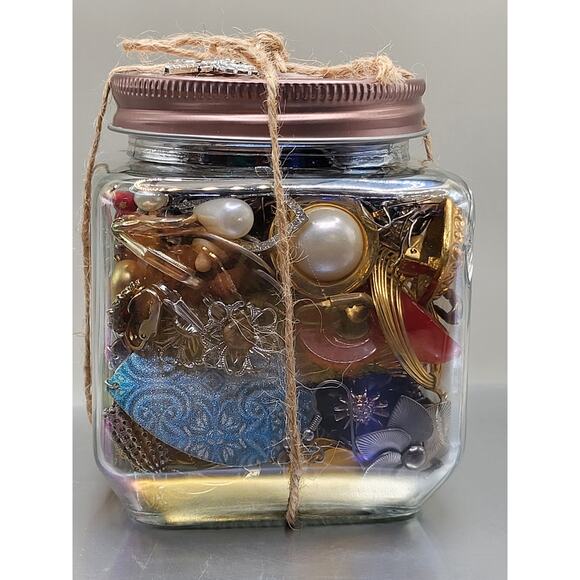 2lb 4oz Jar of Matching Earrings Vintage to Now Clip On & Post Lot (B) - Picture 4 of 5